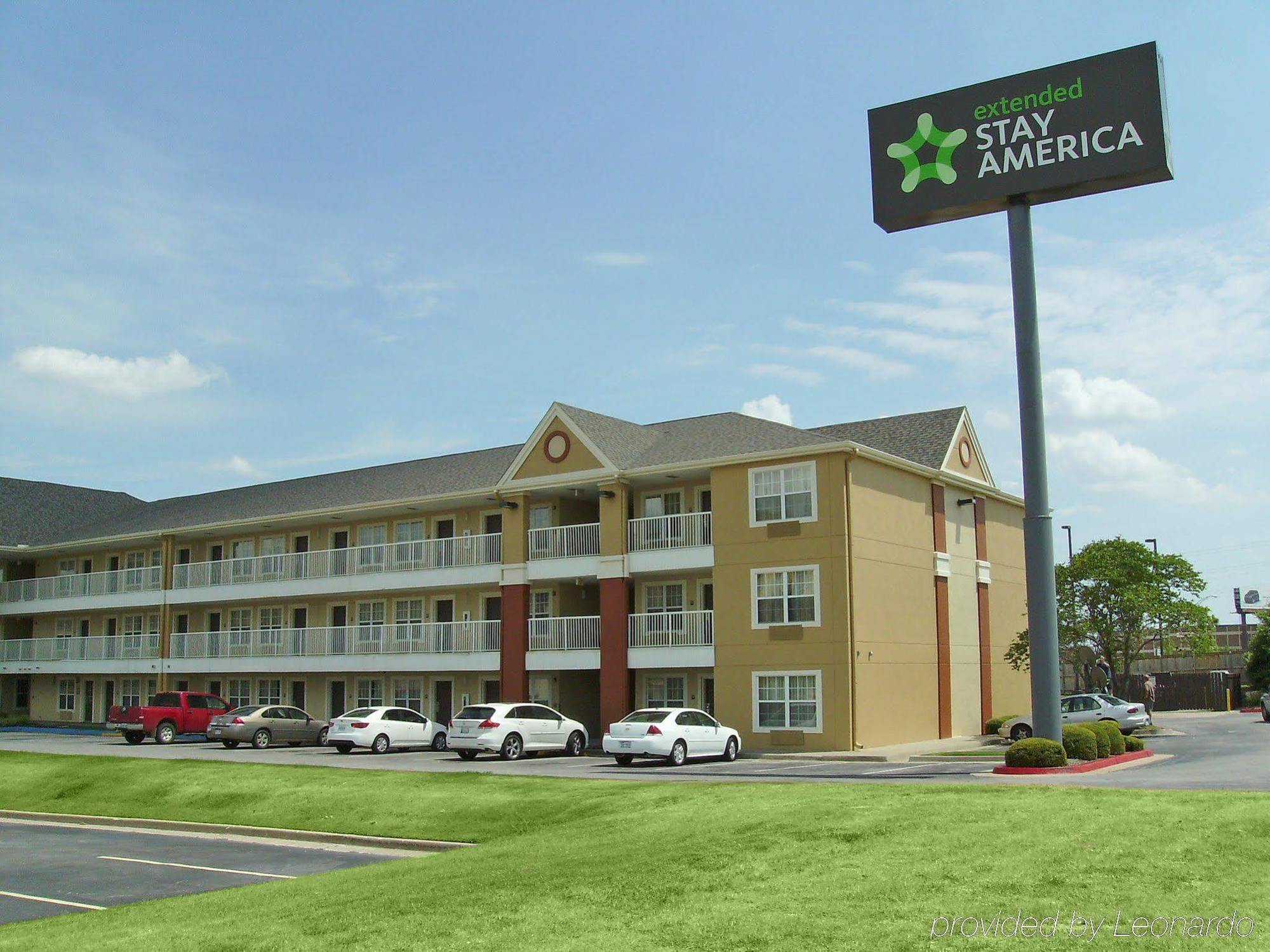 Extended Stay America Suites - Tulsa - Central Екстер'єр фото