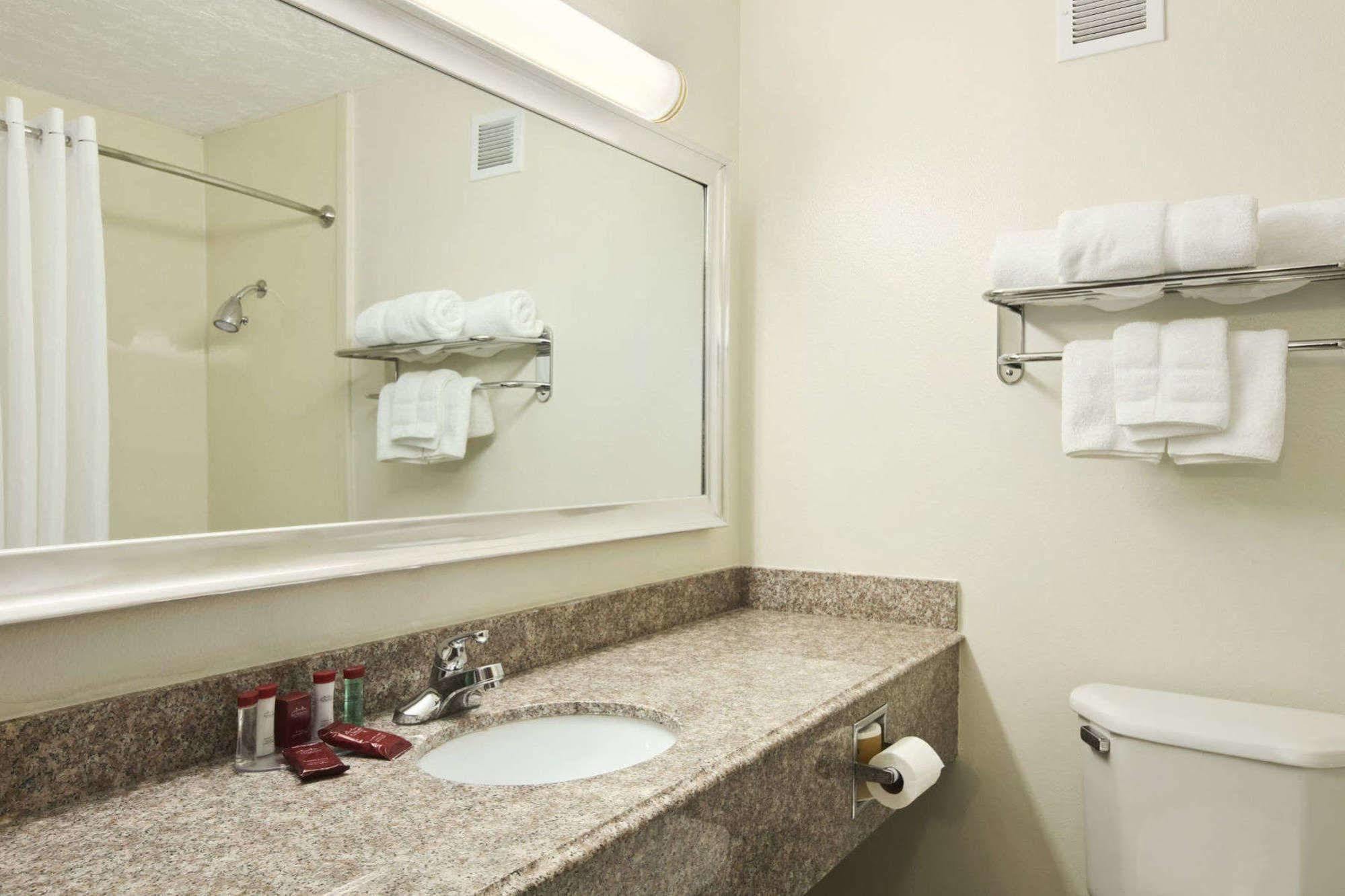 Extended Stay America Suites - Tulsa - Central Екстер'єр фото
